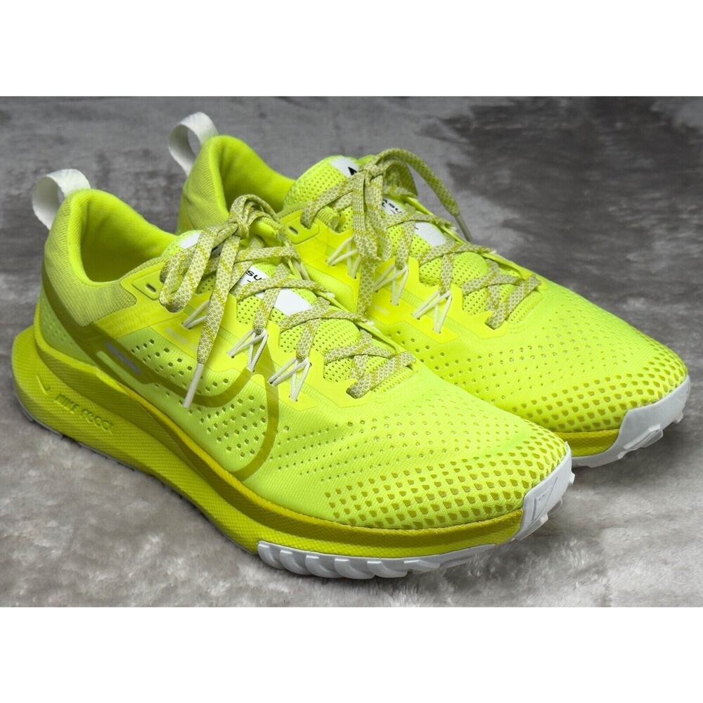 Nike Women's Sneakers in Bright Yellow